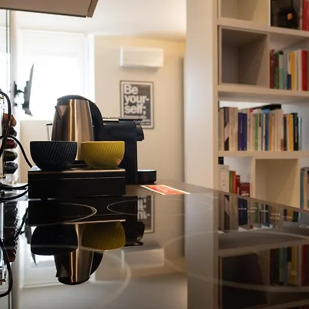 Daire Ripagrande Bed And Books